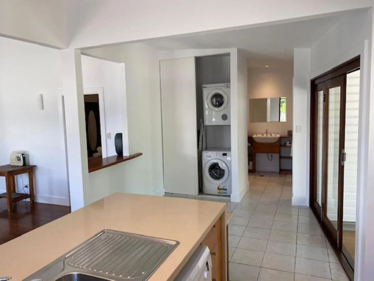 18 Seaview Street Villa Byron Bay